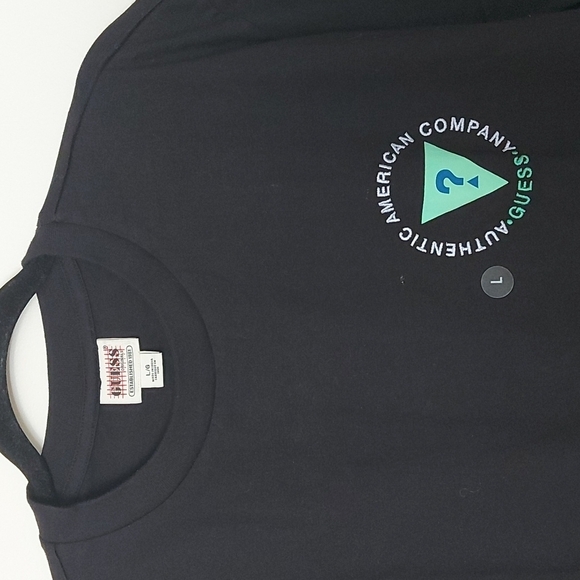 NWT Guess Tshirt with Front Embroidery and Large Logo on Back Size Large - Picture 1 of 5